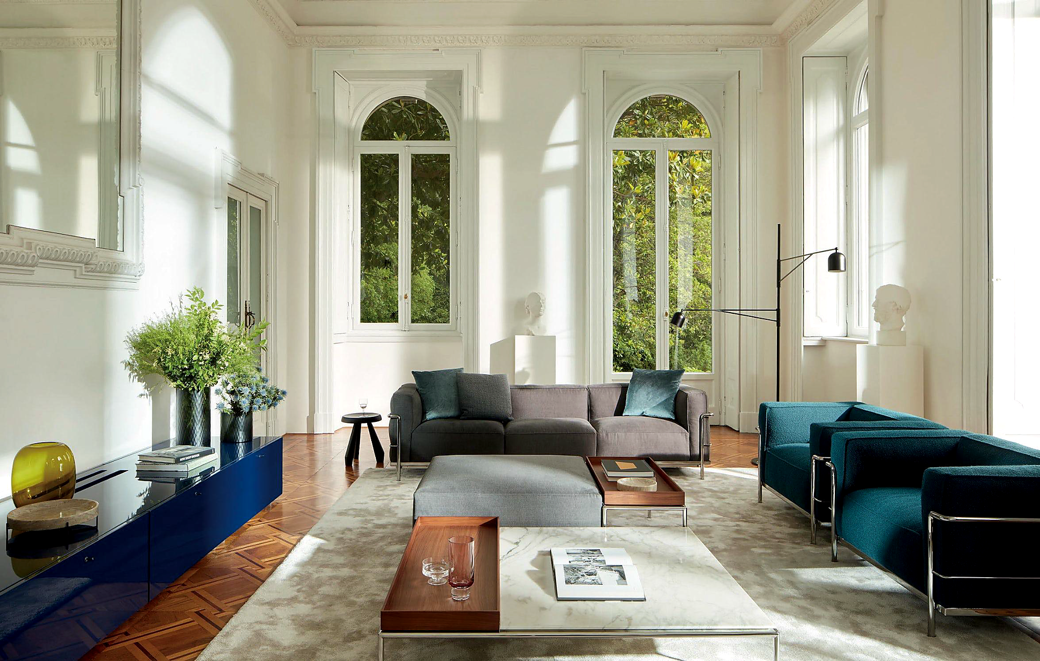 LC2 Sofa